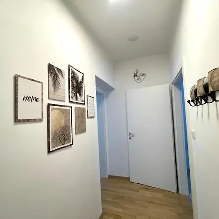 Elegante Mit Balkon - Naehe Stadthalle * 格拉茨